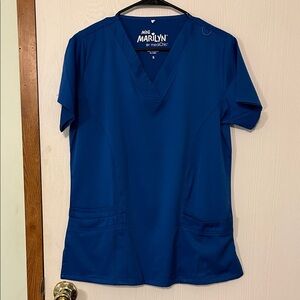 Mini Marilyn by mediChic Women's Short Sleeved Blue Scrub Top Size Small